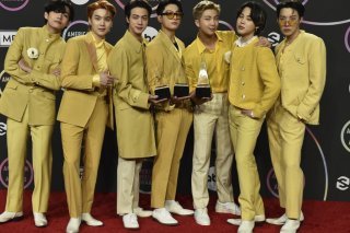 Les sept jeunes hommes du groupe sud-coréen BTS se sentent épuisés et marquent une pause. En 2021, BTS a enregistré un chiffre d'affaires annuel de plus d'un milliard de dollars. (archives)