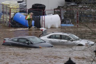 Alors que la Grèce et une partie des Etats-Unis suffoquent sous la chaleur, la province canadienne de Nouvelle Ecosse, ici Halifax, a été touchée par des pluies torrentielles.