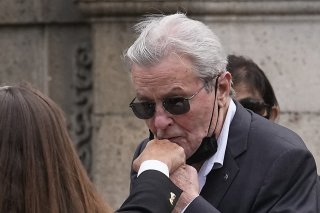 Le domicile de Hiromi Rollin, présentée comme la dame de compagnie d'Alain Delon et visée par deux plaintes pour harcèlement moral,a été perquisitionné mercredi. (archives)